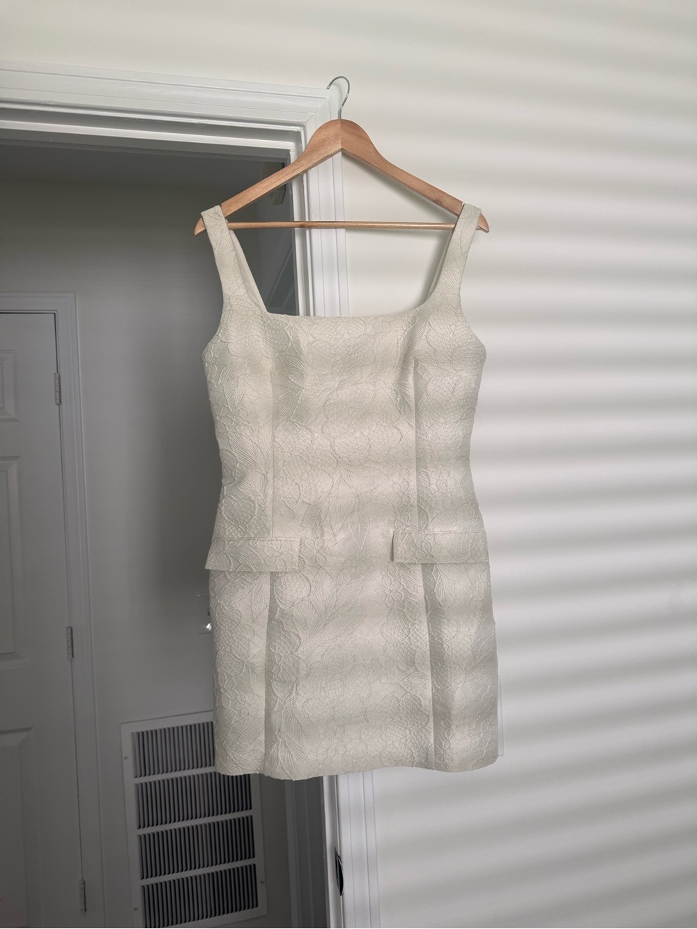 Amanda Uprichard Isabella Dress in Chalk - Picture 4 of 5